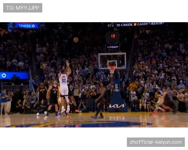 库里复出砍下29分难救主,勇士惜败火箭遭遇四连败 库里复出砍下29分难救主,勇士惜败火箭遭遇四连败